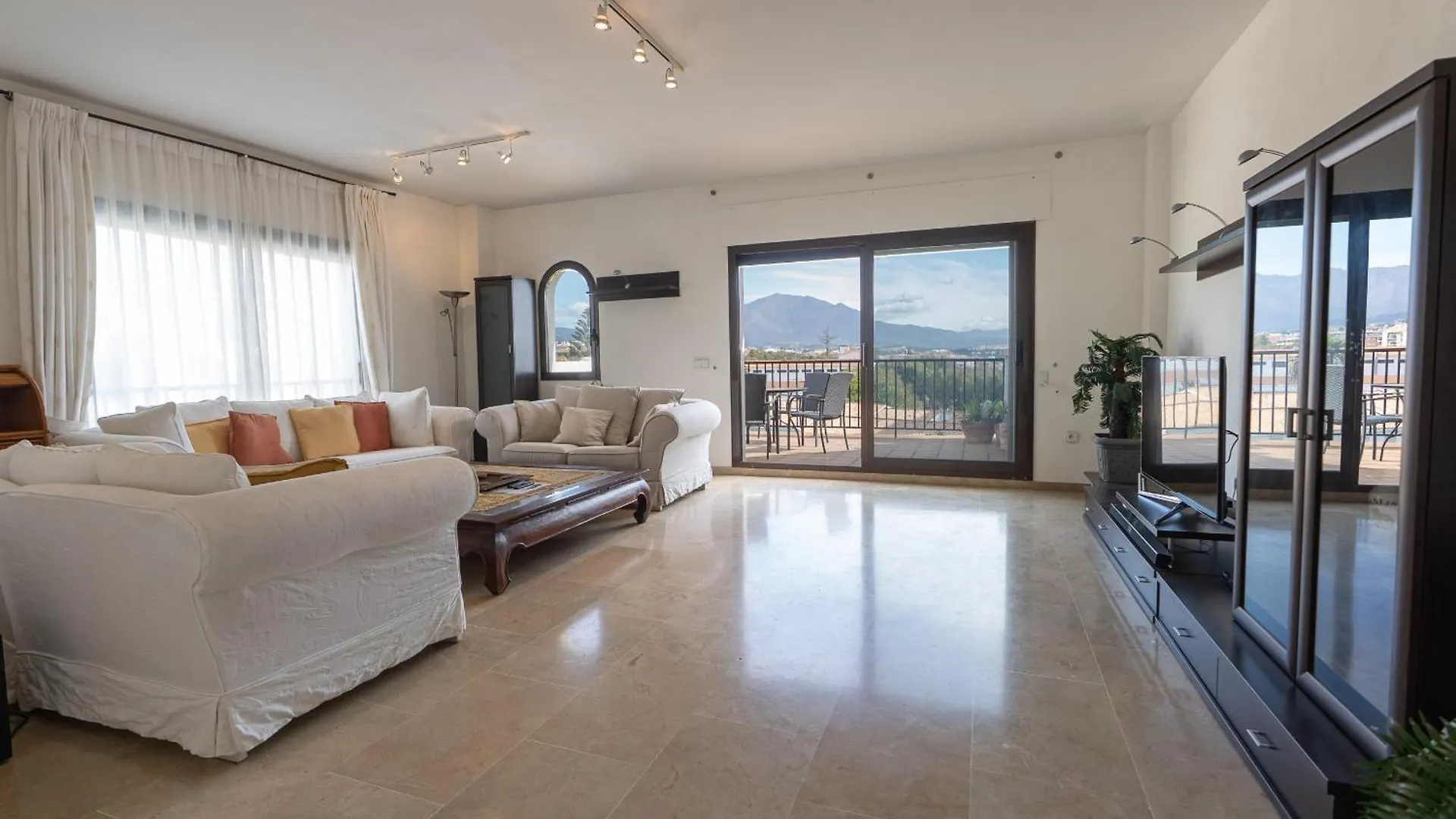 952 Marina Duquesa Apartman Manilva